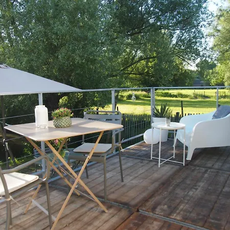 La Roulotte Otel *